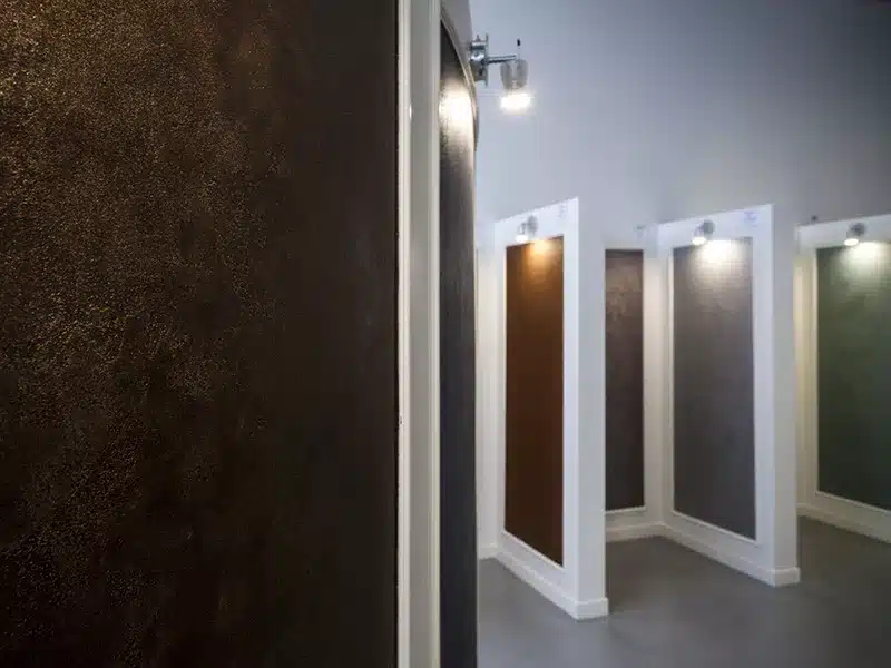 Esposizione pittura decorativa per pareti a Milano